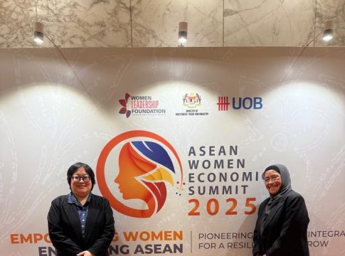 ASEAN Women Economic Summit 2025: Dua jurubahasa isyarat dari Persekutuan Orang Pekak Malaysia (MFD) tampilkan kepakaran di peringkat antarabangsa