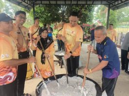 Dari peneroka FELDA ke mimbar masjid, khidmatnya diteruskan ahli keluarga