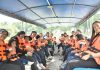 Kanak-kanak pekak Istika Jaya bersantai di Tasik Shah Alam
