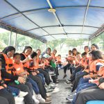 Kanak-kanak pekak Istika Jaya bersantai di Tasik Shah Alam