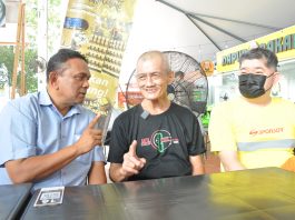 Lafaz syahadah setelah tertarik melihat rakan nelayan solat atas bot