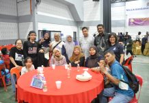 Pelbagai kaum berpendapatan rendah termasuk komuniti pekak terima bakul makanan dari HANDS